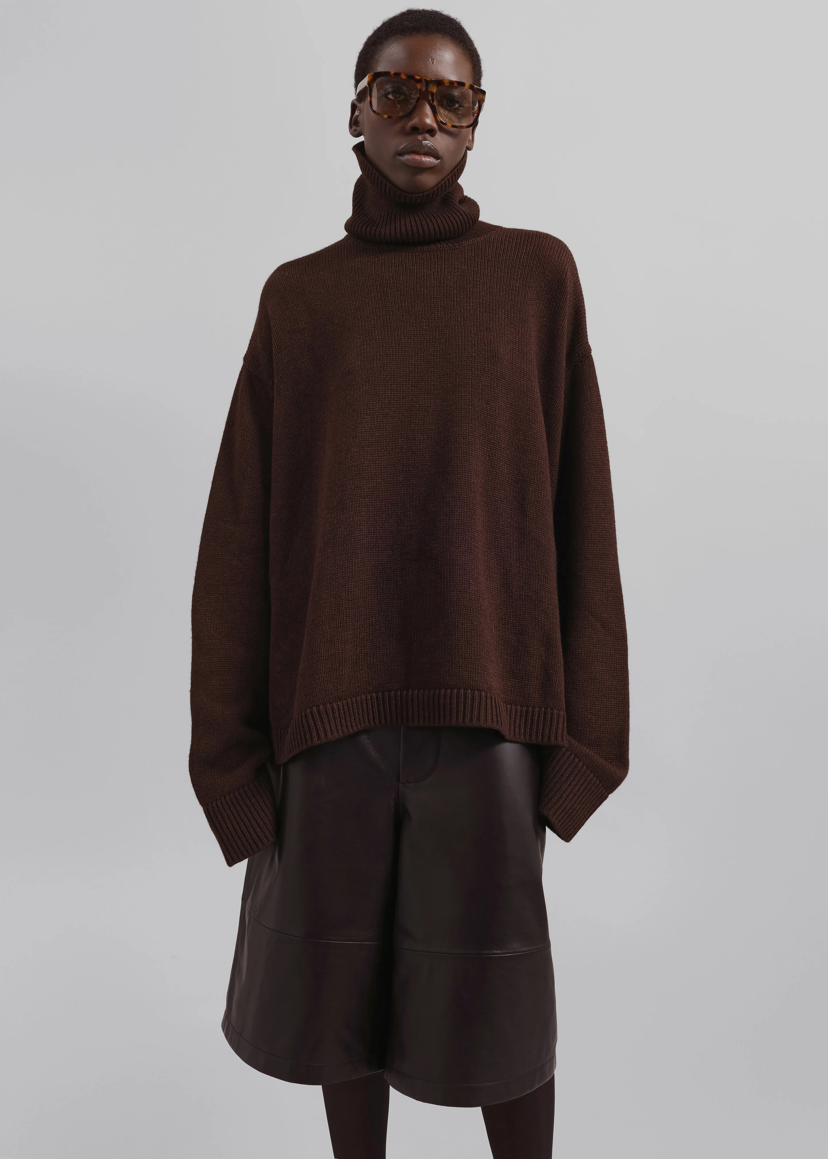 Olivia Leather Bermuda Shorts - Dark Brown - Image 9