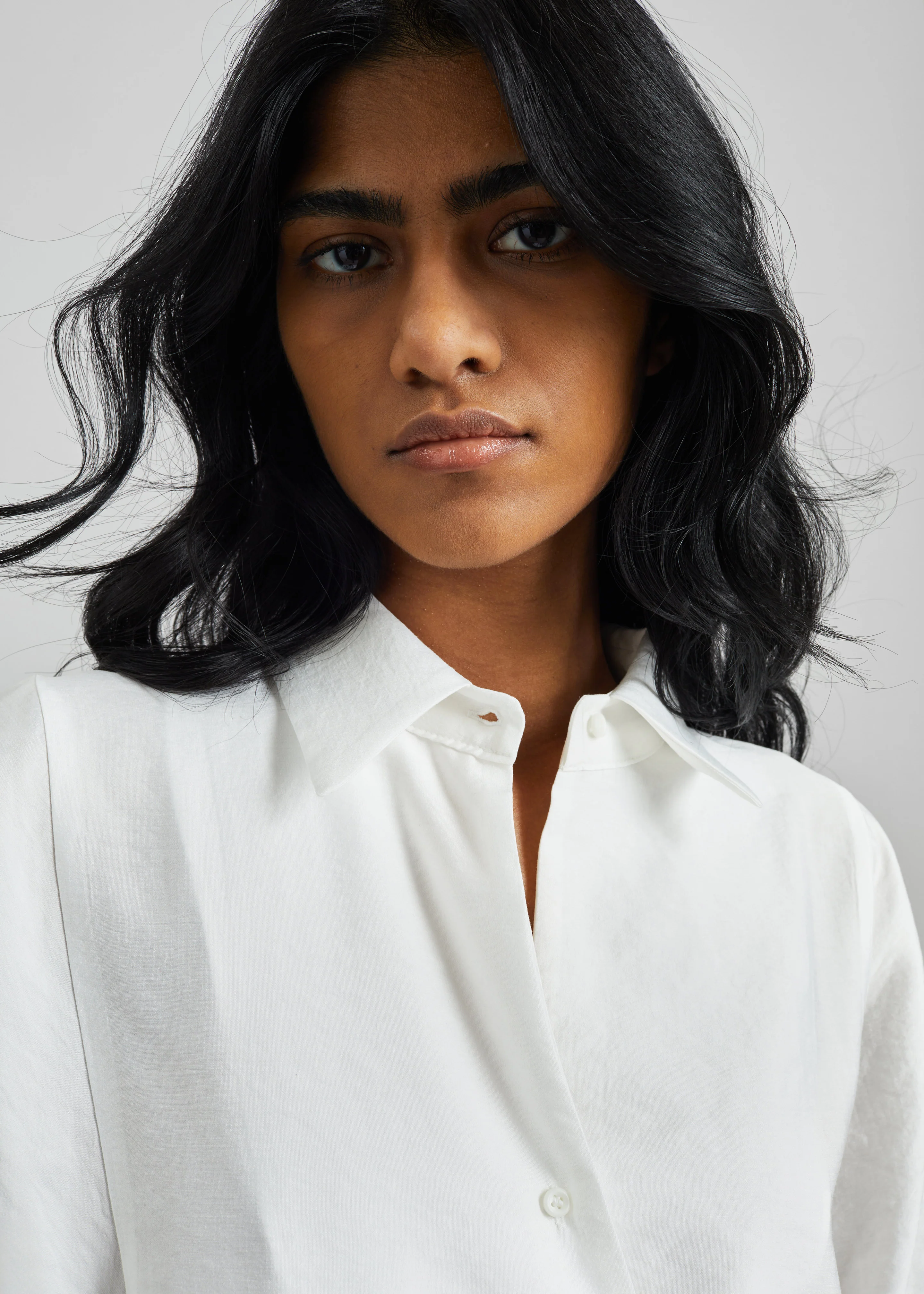 Orsel Cropped Crossover Shirt - White - Image 6