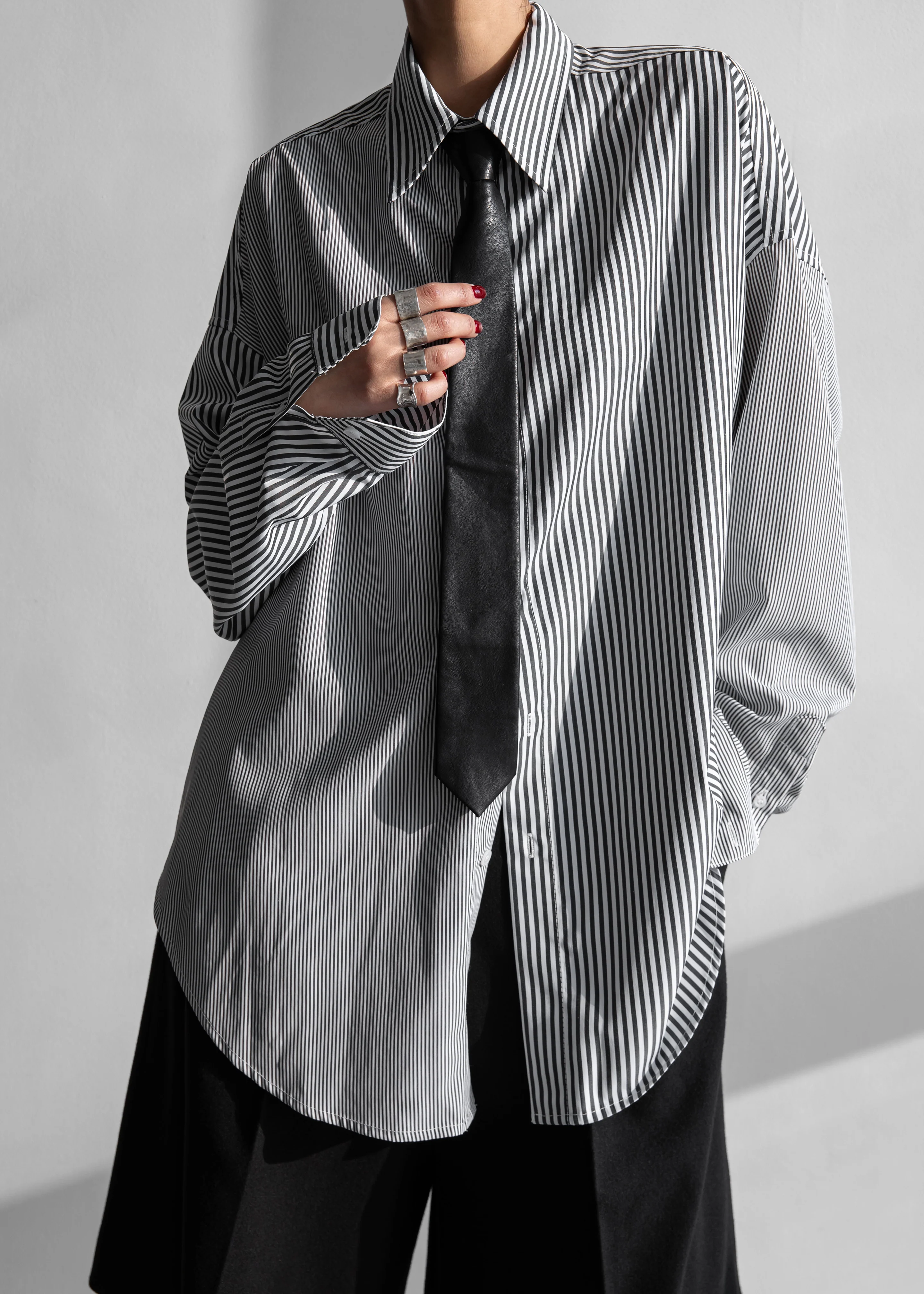 Quillan Button-Down Shirt - White/Black Stripe - Image 6