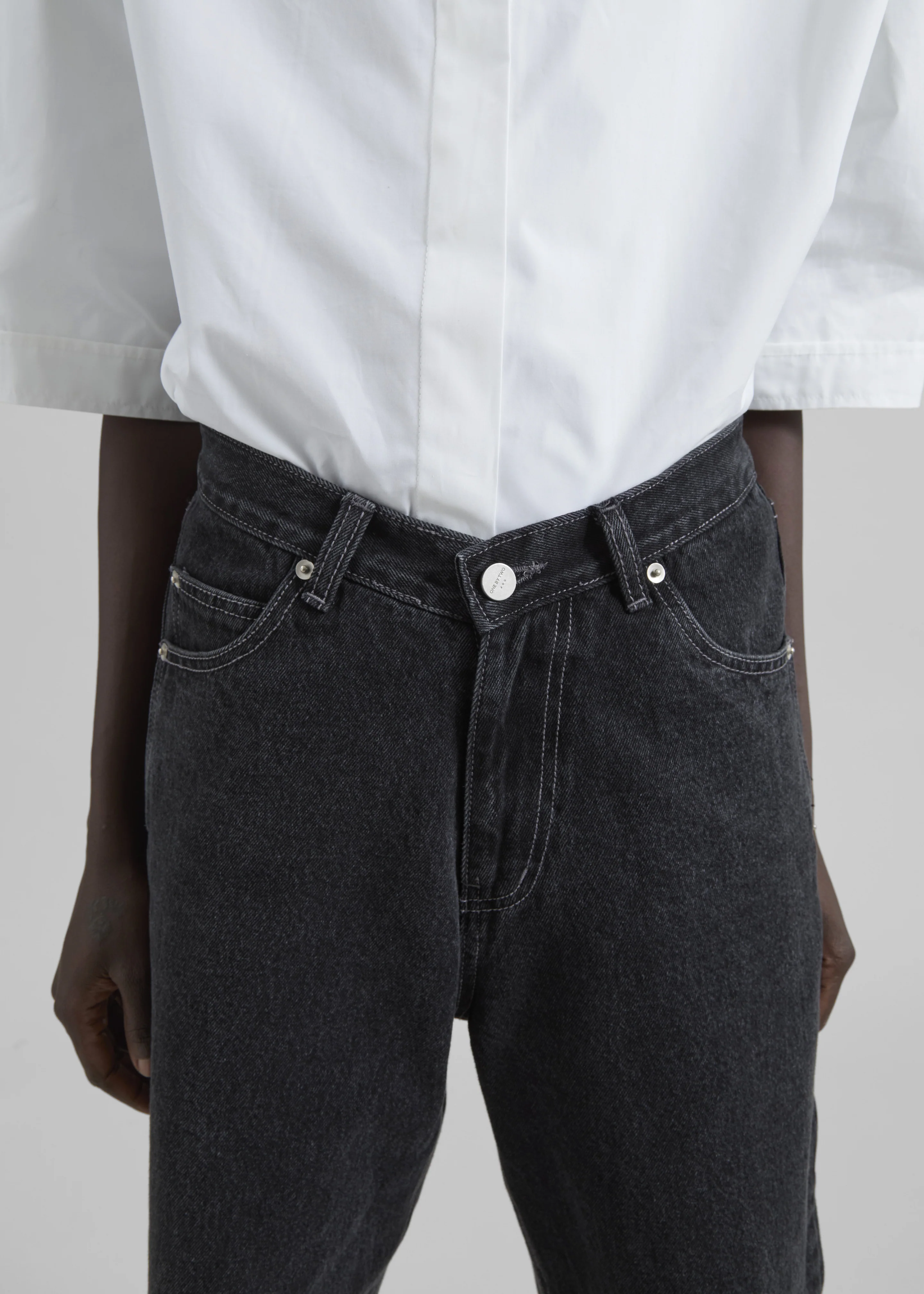 Raven Low Rise Jeans - Black Wash - Image 4