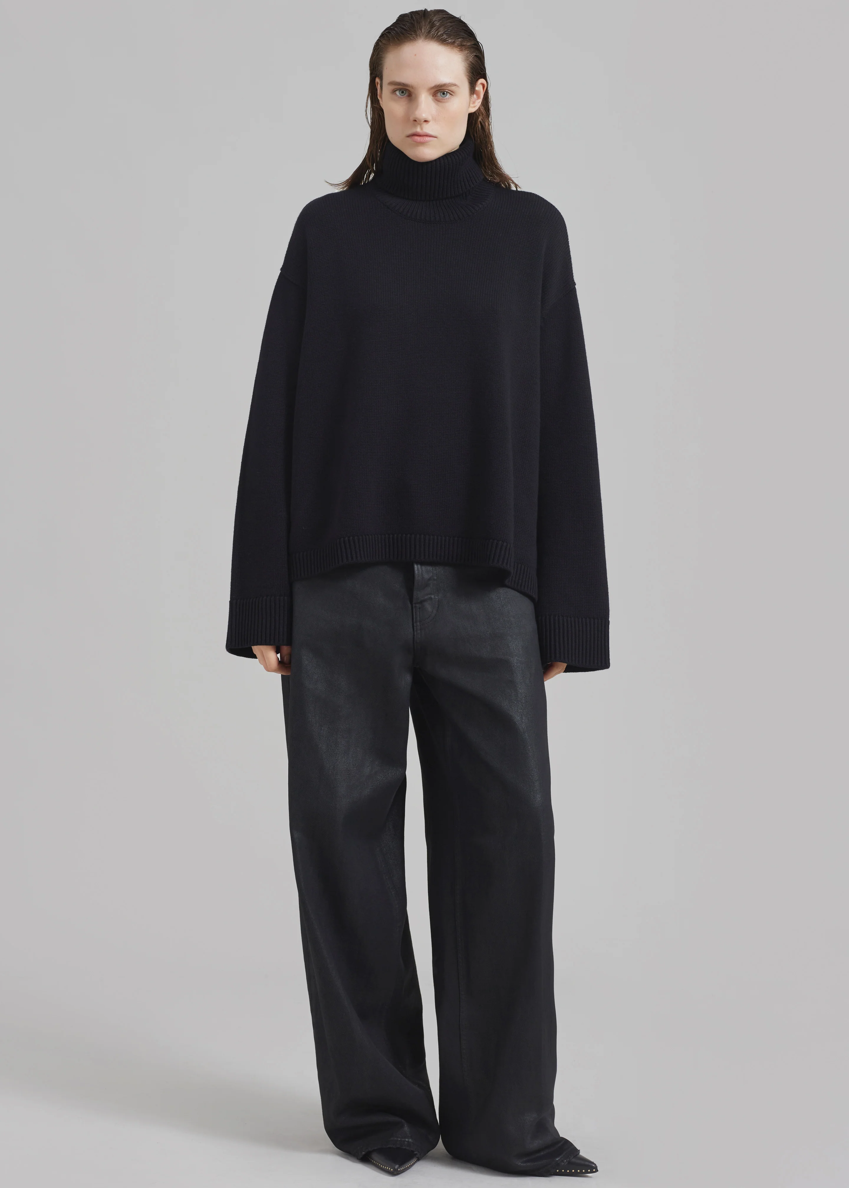 Rhea Trapeze Turtleneck - Black - Image 14