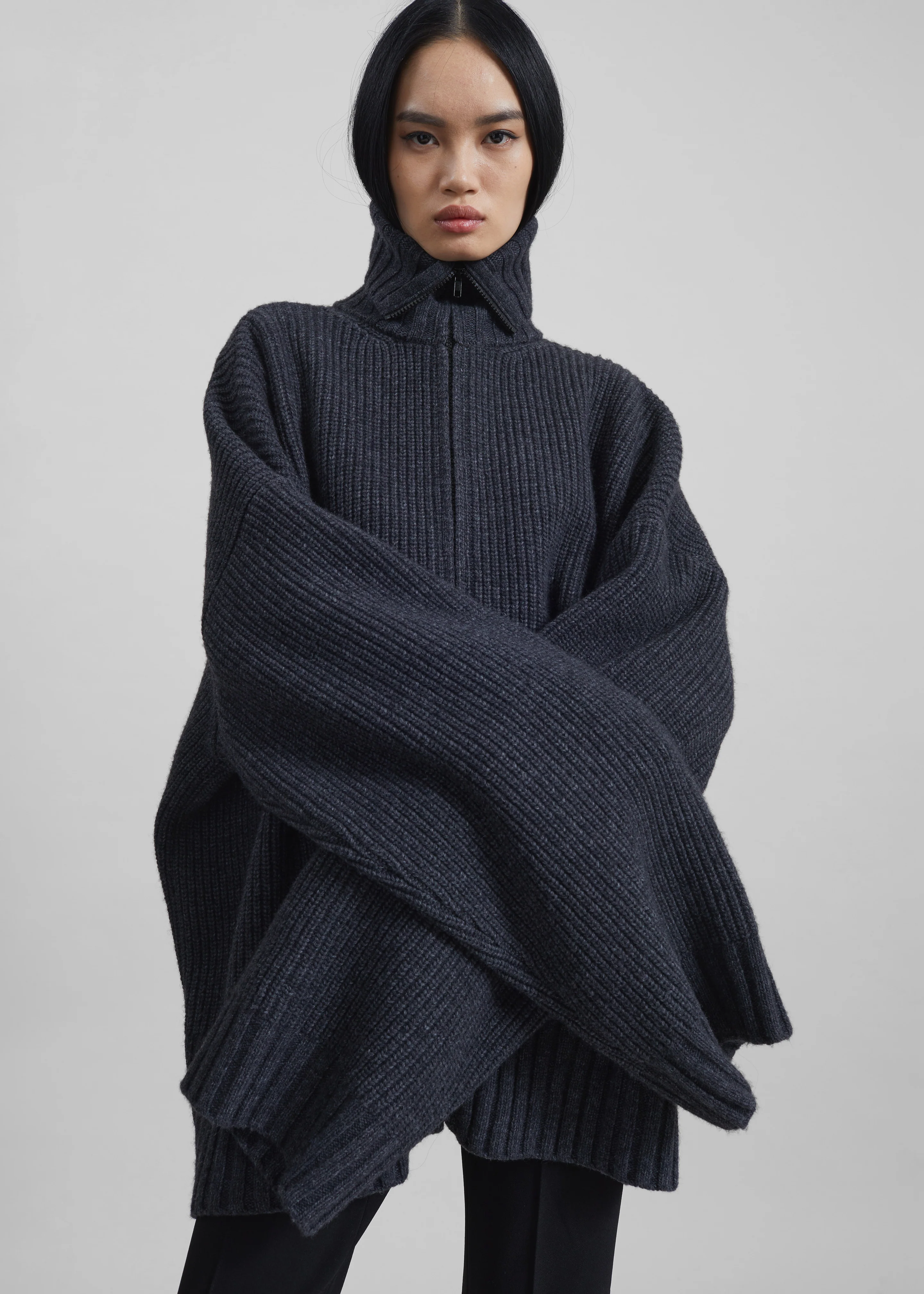 Saclay Oversized Zip-Up Cardigan - Charcoal - Image 6