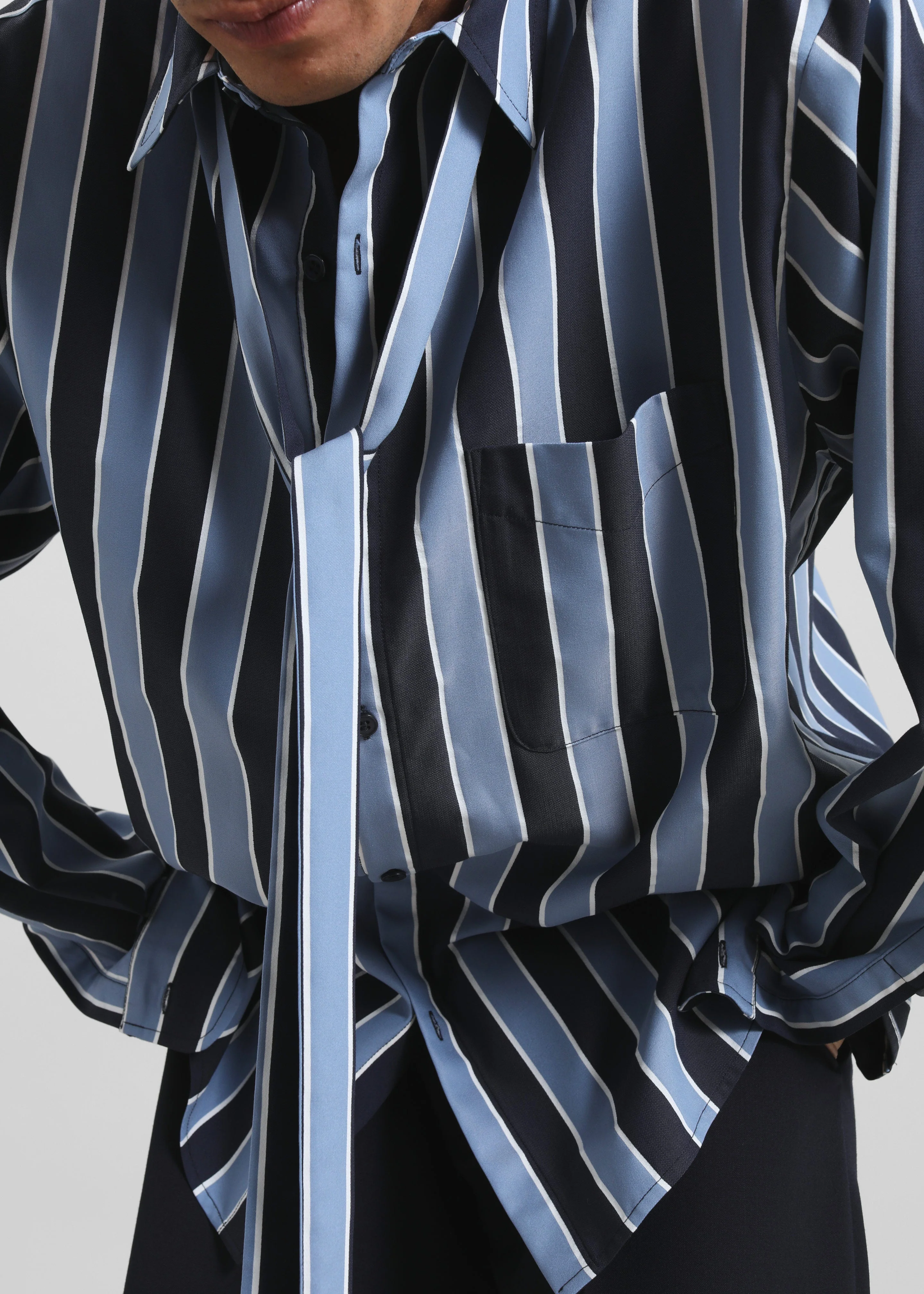 Sinclair Neck Tie Shirt - Navy Stripe - Image 9