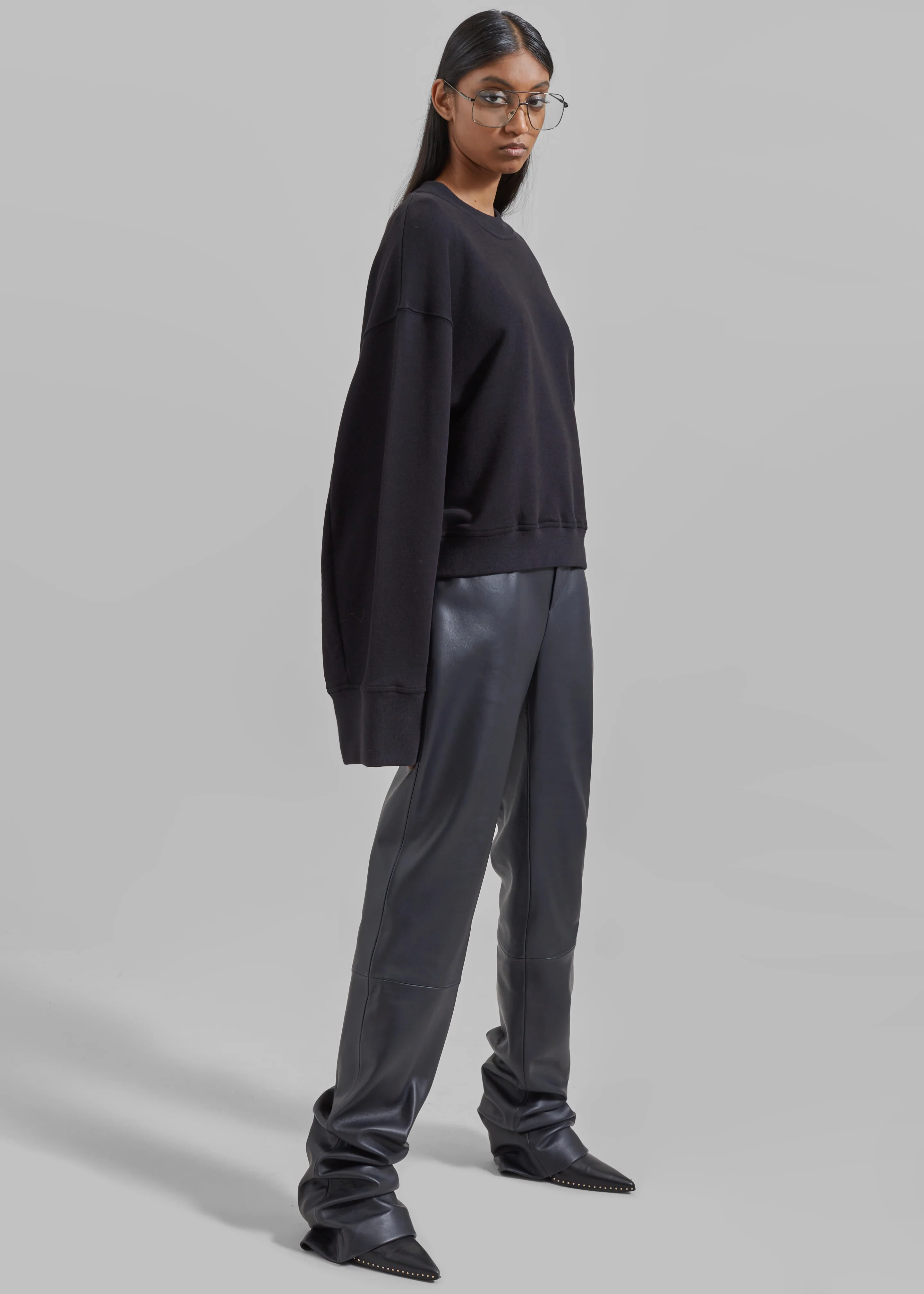 Talia Sweatshirt - Black - Image 5