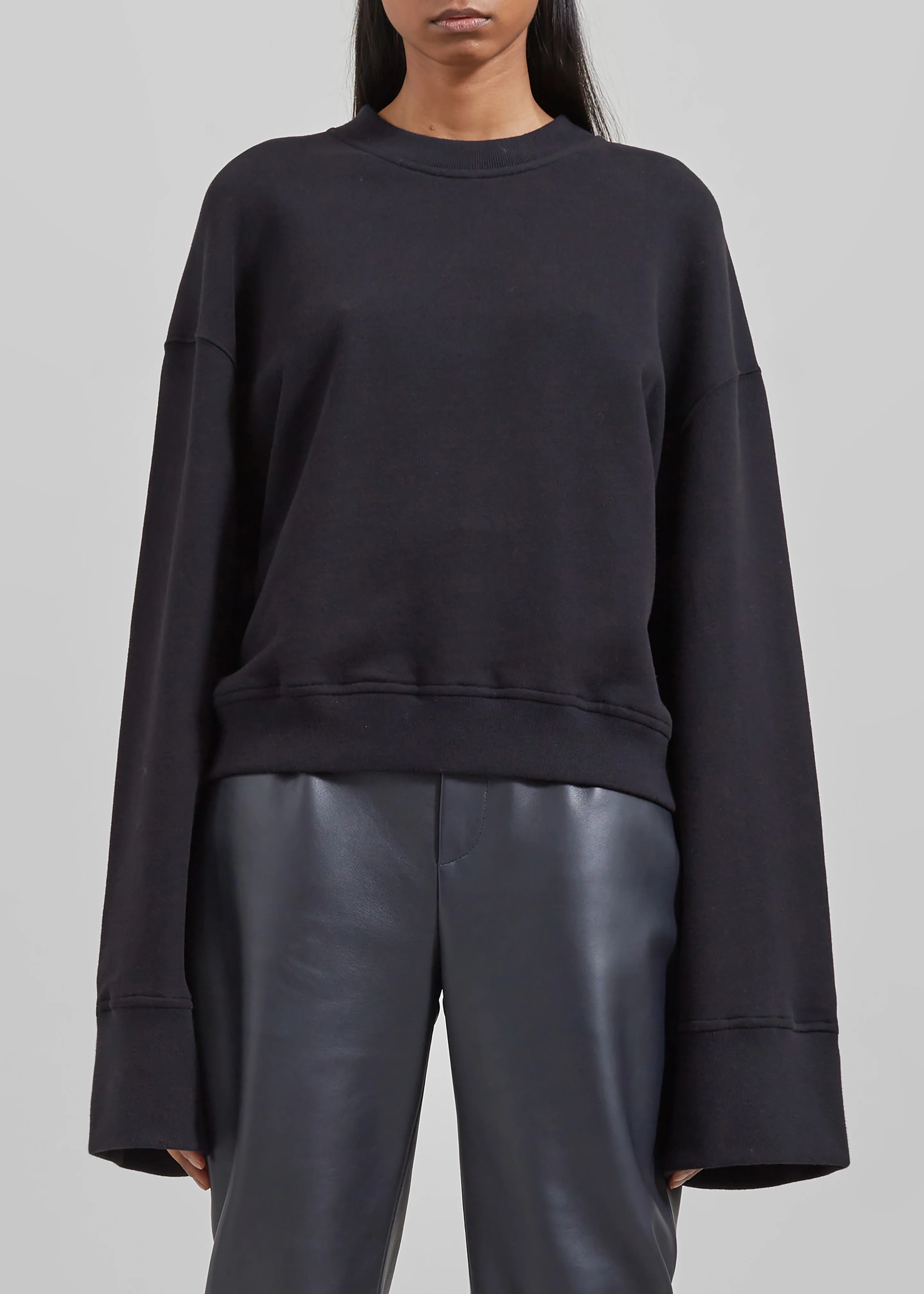 Talia Sweatshirt - Black - Image 7
