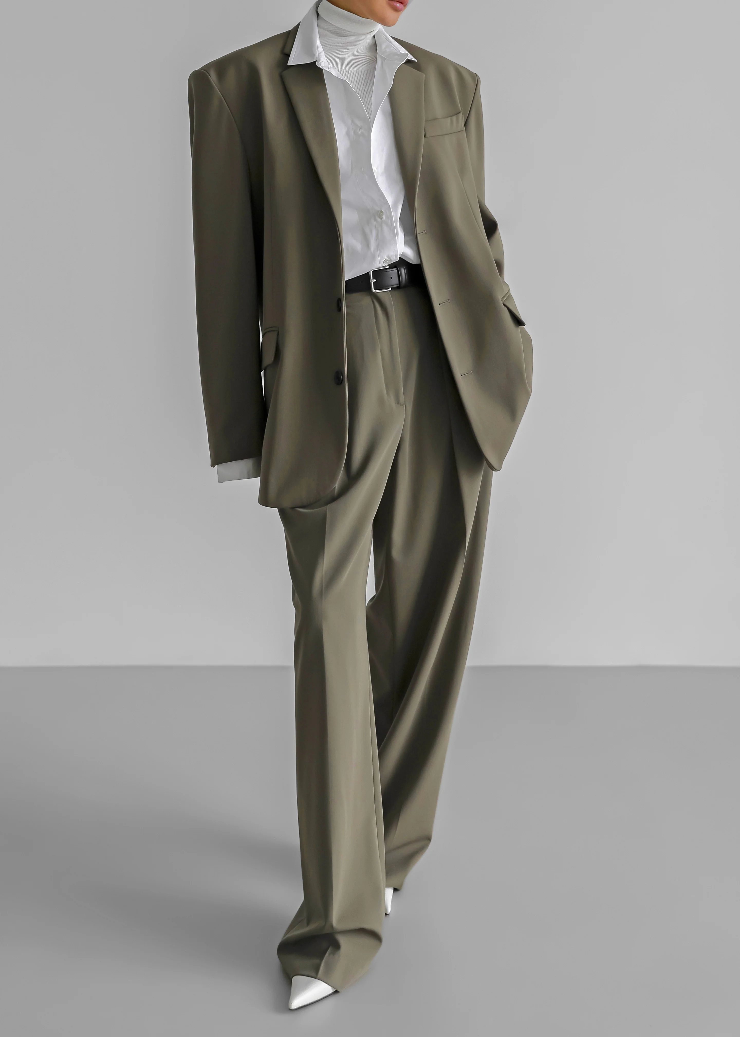 Tansy Pleated Trousers - Olive - Image 4