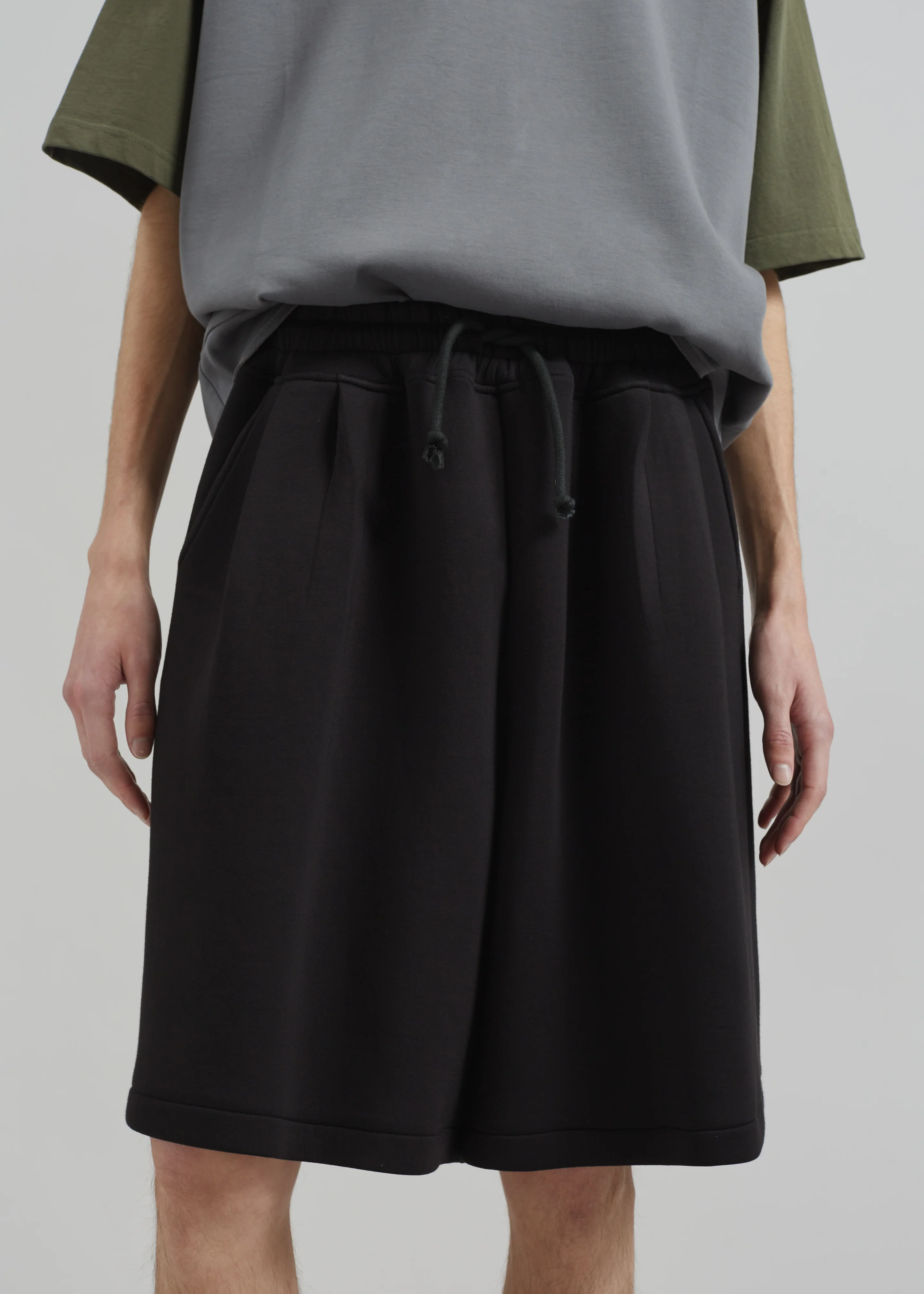 Tate Sweat Shorts - Black - Image 3