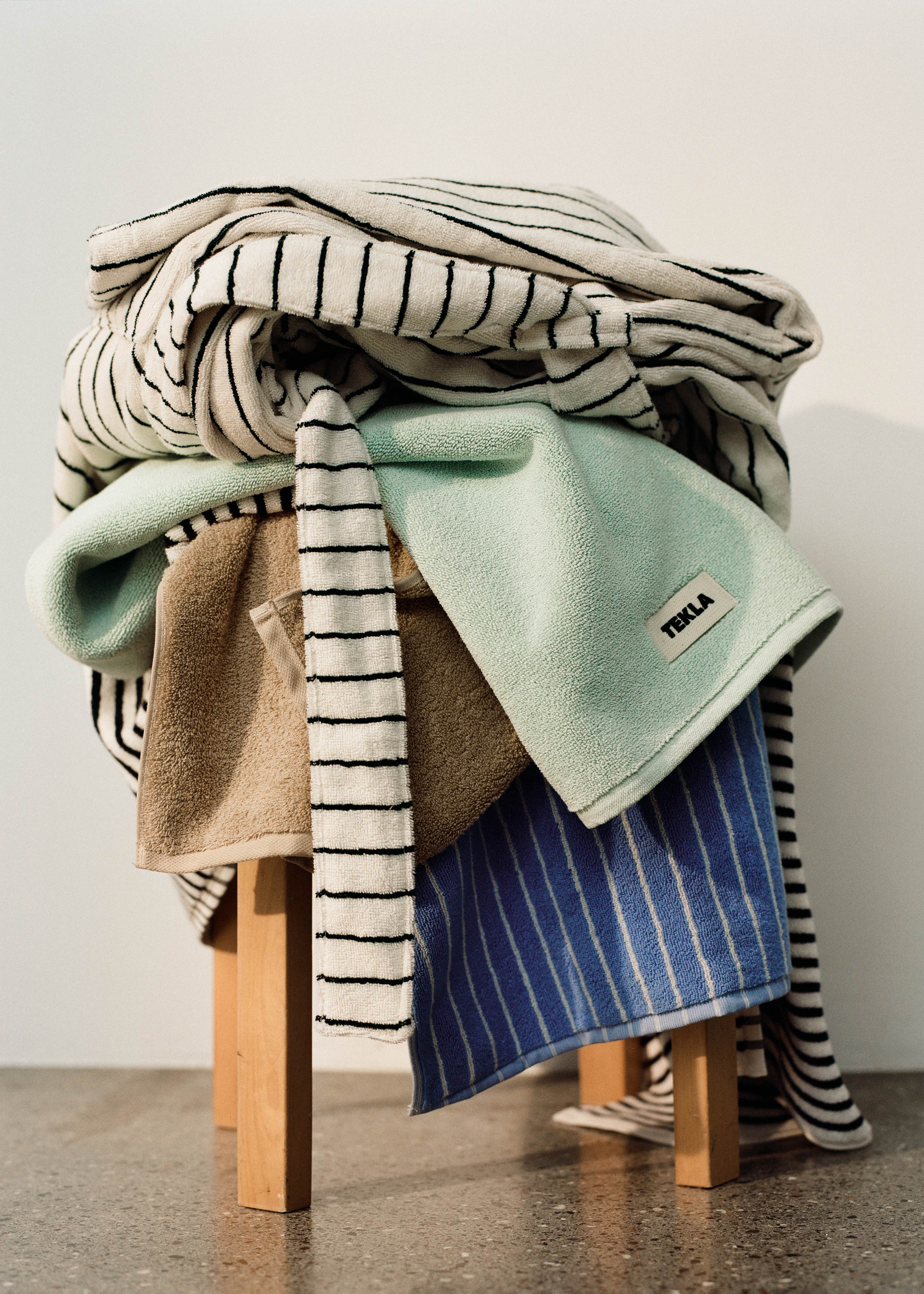 Tekla Hooded Bathrobe - Racing Green Stripes - Image 3