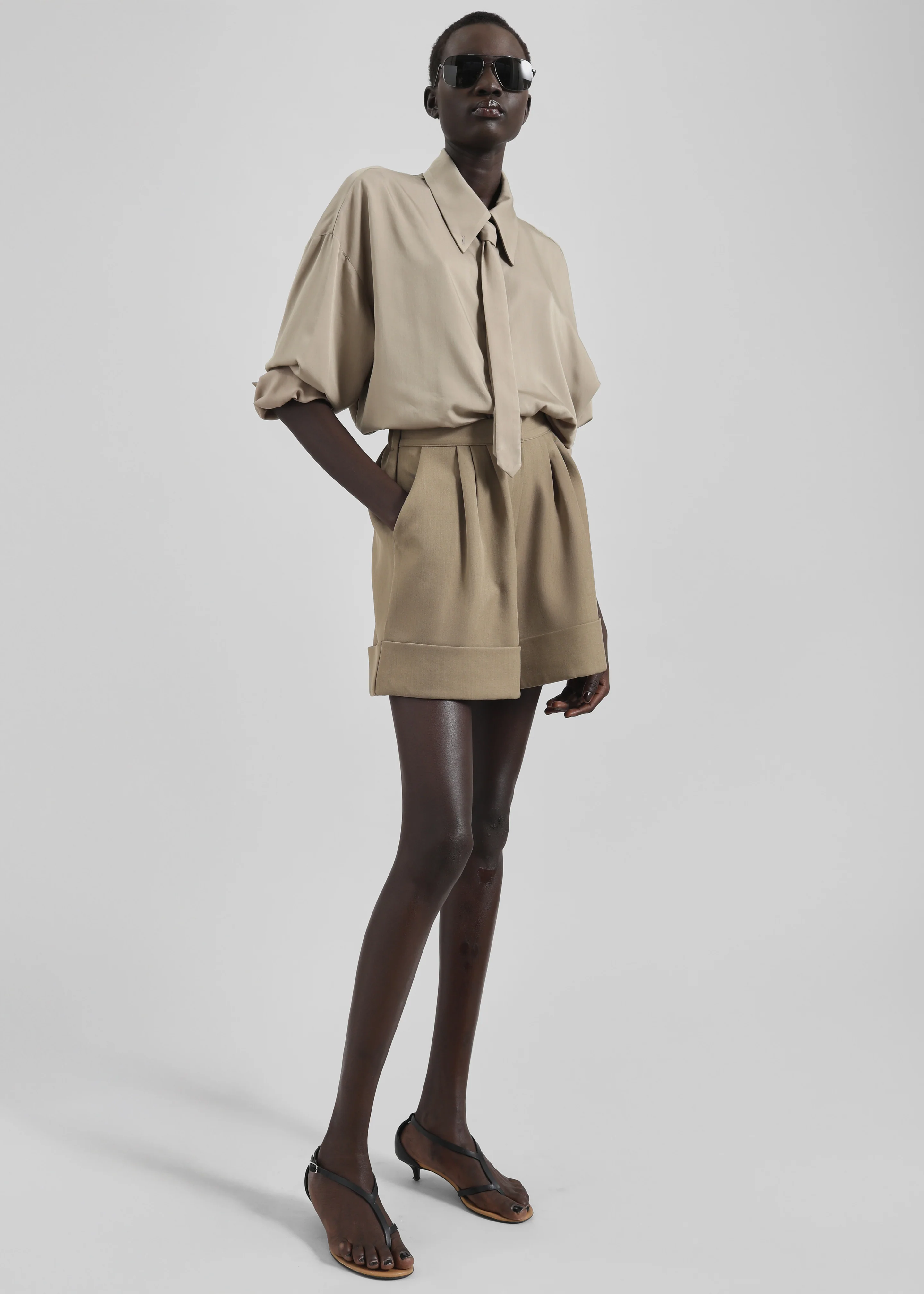 Tolmer Cuffed Shorts - Taupe Melange - Image 4