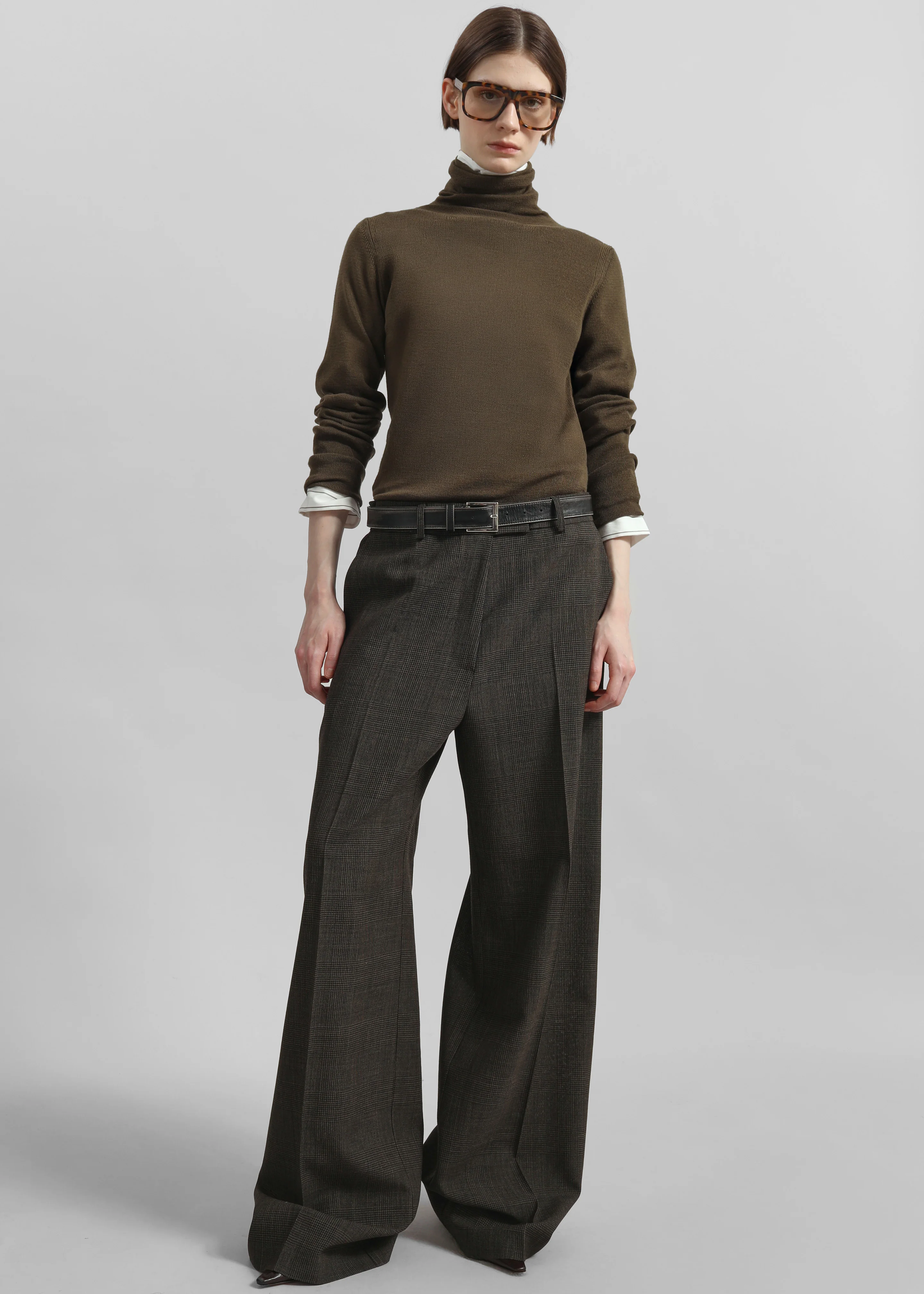 Utica Thin Turtleneck Sweater - Olive - Image 2