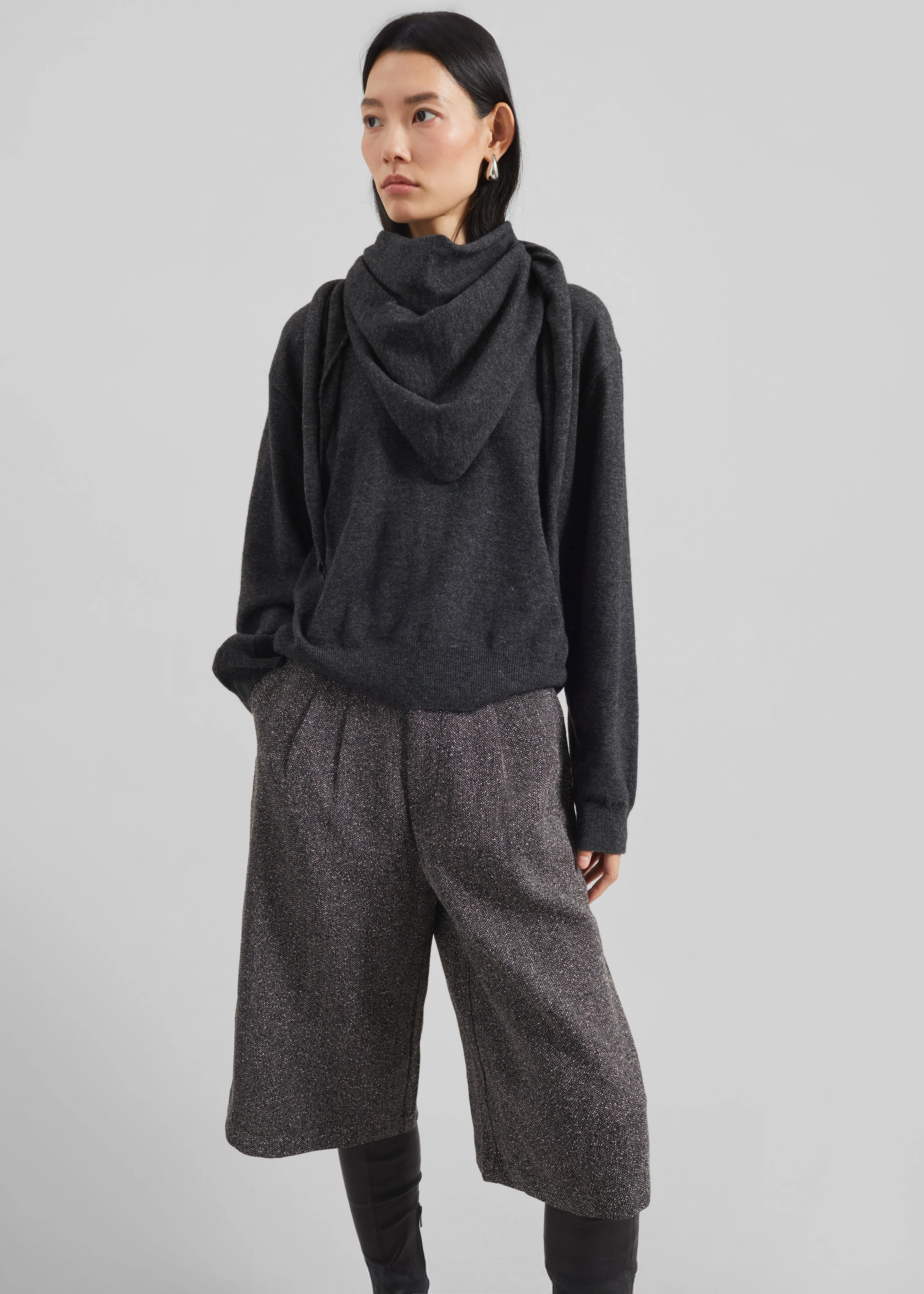 Vermont Scarf Sweater - Charcoal - Image 5