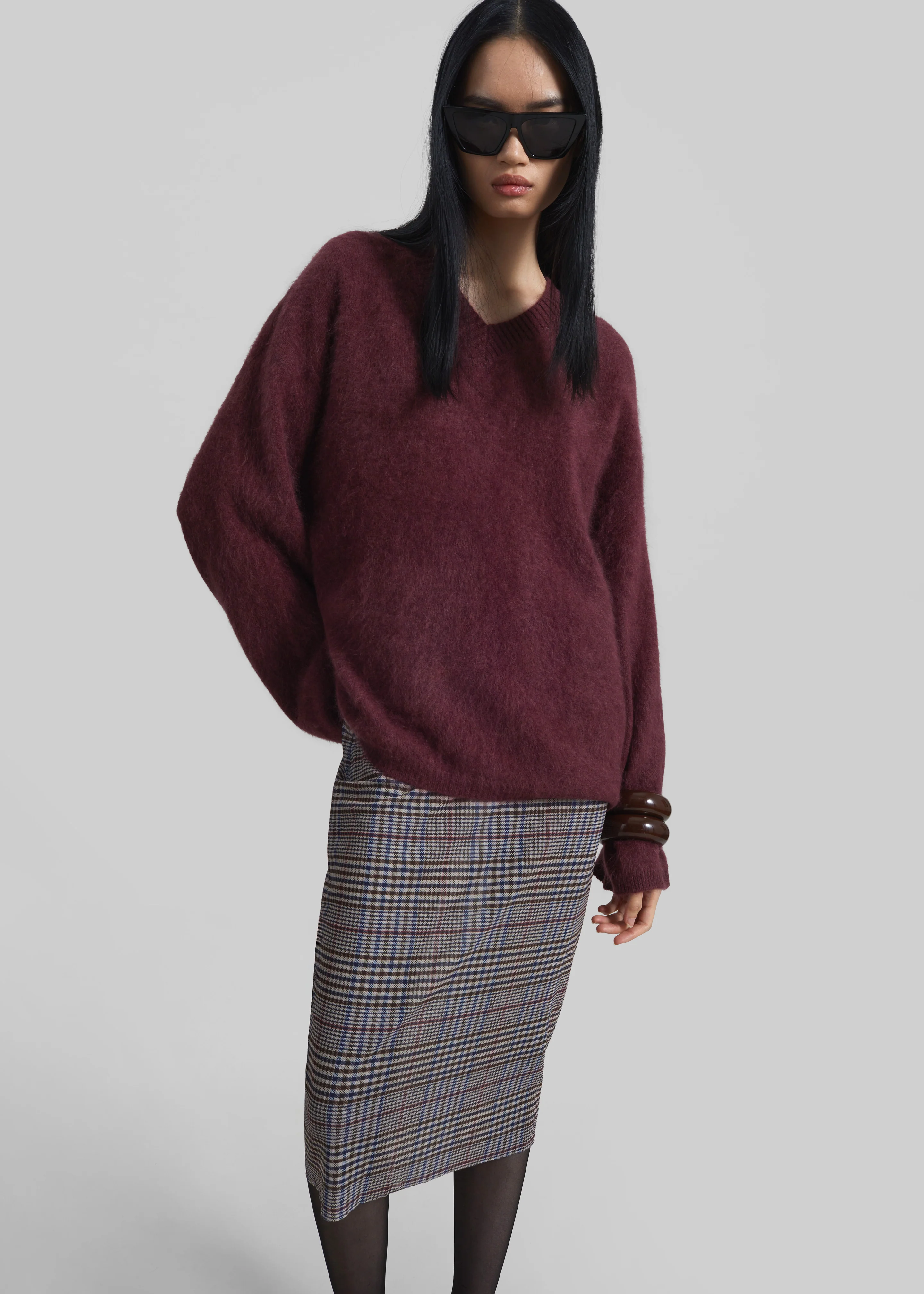 Vilhena Wool Fuzzy V-Neck Sweater - Burgundy - Image 8