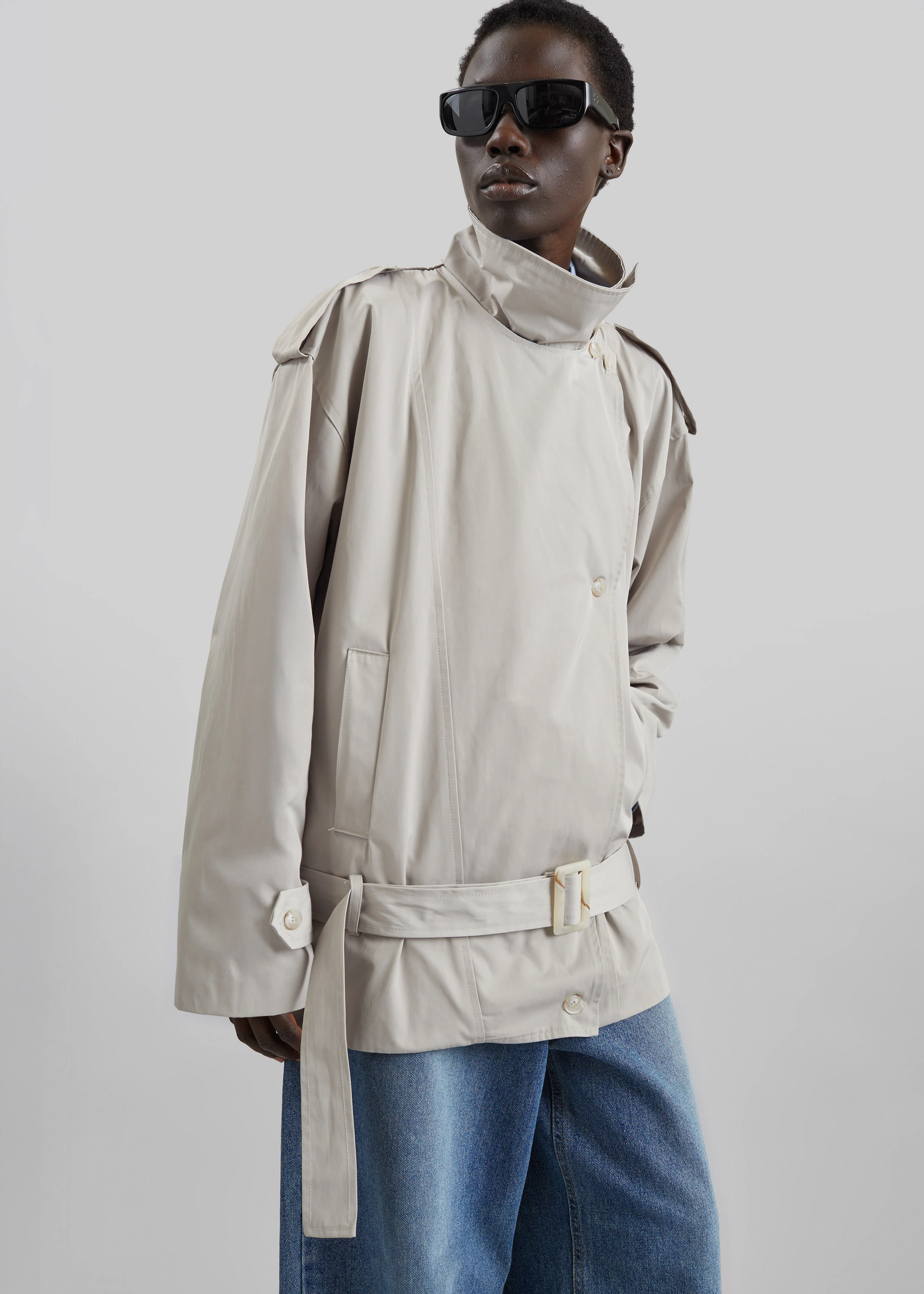 Virar Short Trench - Ice Grey - Image 2